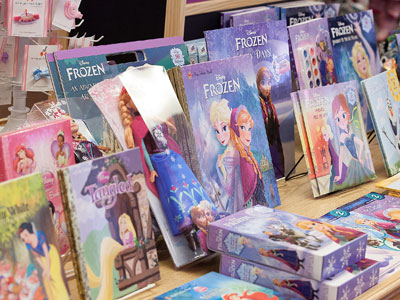 Kinder Haus Toys, Frozen® Merchandise